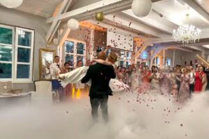 WYPOŻYCZALNIA IMPREZOWA Wynajem oświetlenia i nagłośnienia na eventy