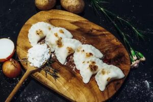 Wyrób Pierogów Tradycyjnych Trzy Kruki Mirosława Kruk