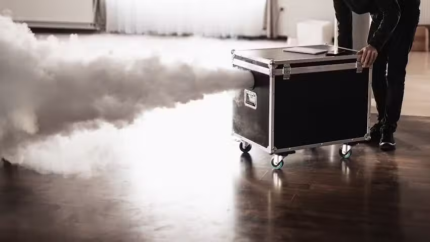 XYZ Szymon Śmietana | ciężki dym | fontanna iskier