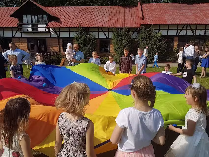 Z innej bańki Ł&oacute;dź &ndash; animacje i warsztaty kreatywne dla dzieci, pokaz baniek mydlanych, zajęcia jogi dla dzieci