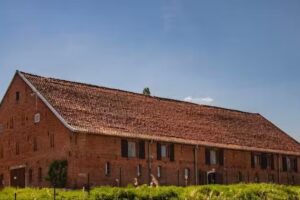 Zajazd ELJAN Olsztyn. Warmia i Mazury. Hotel nad jeziorem