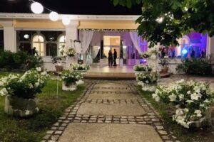 Zajazd Pod Kasztanami. Nowy Dom.