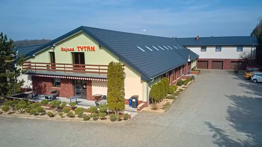 Zajazd TYTAN &ndash; Noclegi Ze Śniadaniem | Pokoje Do Wynajęcia | Imprezy Okolicznościowe